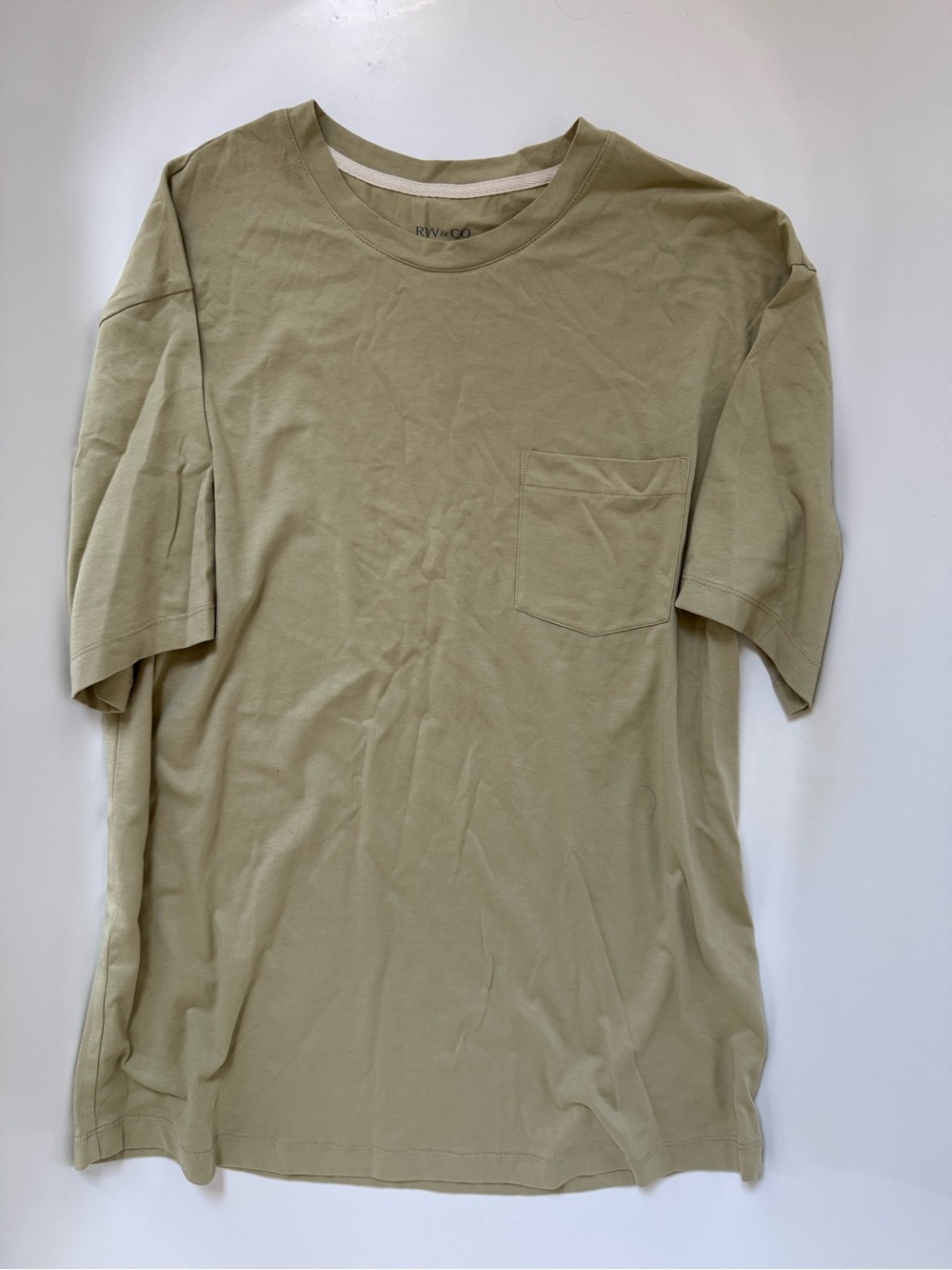 RW&CO. Men’s Short Sleeve Pocket Tee — Olive